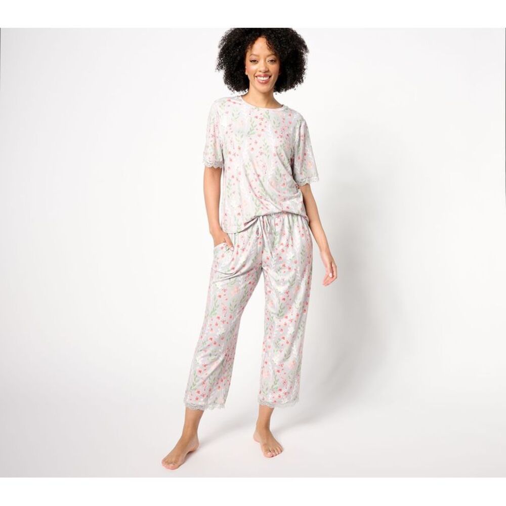 Wacoal Women's Sleepwear Sz XS Silky Smooth & Lace Capri Multi-colored A682676